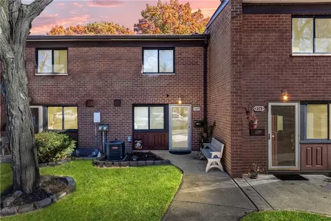 3741 Allendale Cir, Pittsburgh, PA 15204