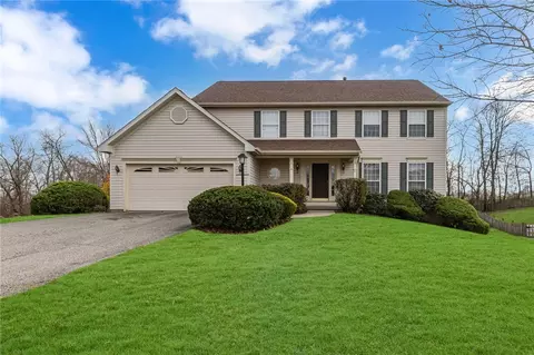 220 Edgewood Dr, Beaver, PA 15009