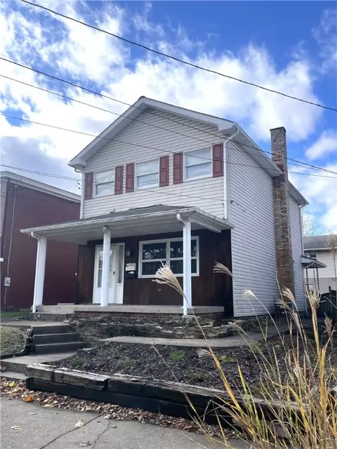 1515 5th Ave, Beaver Falls, PA 15010