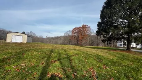 1287 Shaffer Rd, Ellwood City, PA 16117