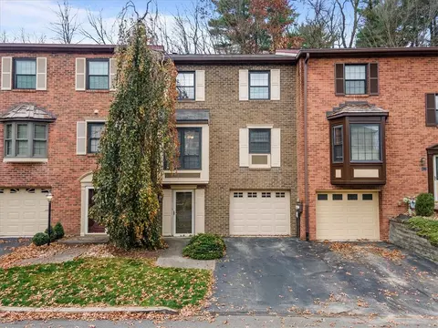 475 Cannongate Dr, Monroeville, PA 15146