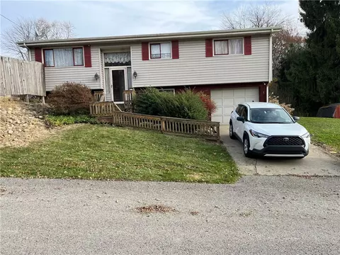 1 Ray St, Beaver Falls, PA 15010