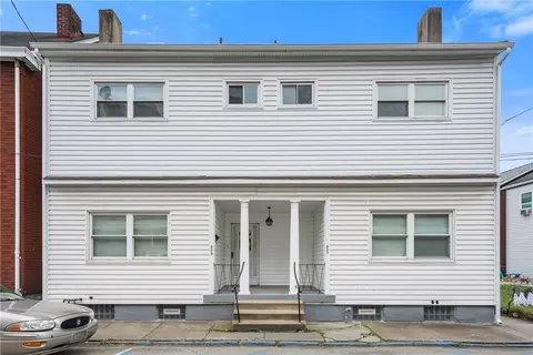 907-909 Penn St, Pittsburgh, PA 15215