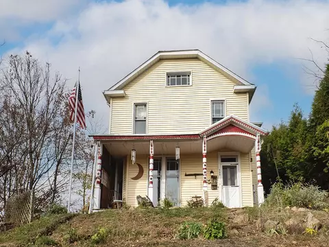 323 Point St, Saltsburg, PA 15681