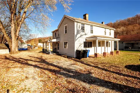 120 Elway, Buena Vista, PA 15018