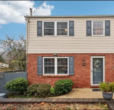 1112 Edward St, North Versailles, PA 15137