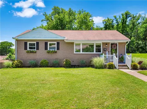 9 Poplar St, Beaver, PA 15009