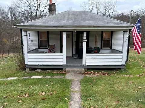 511 Hickory Square Rd, Connellsville, PA 15425