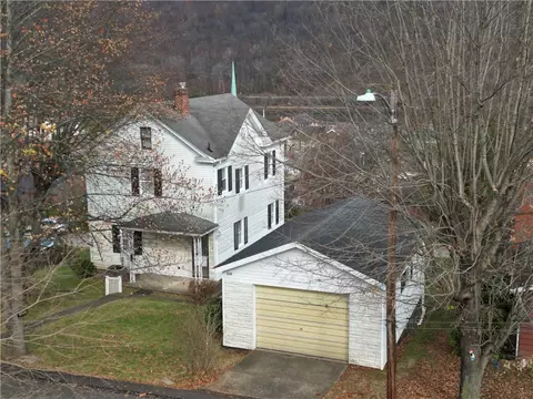 520 High St, Monongahela, PA 15063
