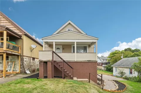 1916 Woodmont Ave, New Kensington, PA 15068