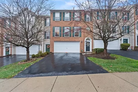641 E Village Green Blvd, Mars, PA 16046