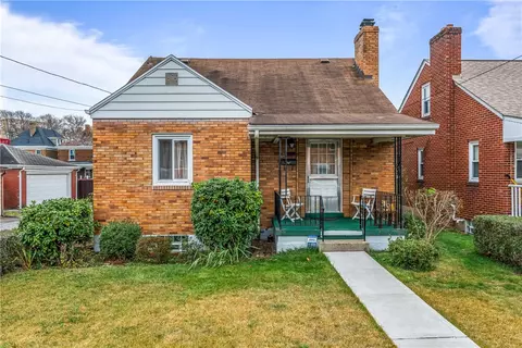 1129 Holmes St, Mckees Rocks, PA 15136