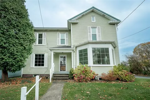 1238 Philadelphia St, Indiana, PA 15701