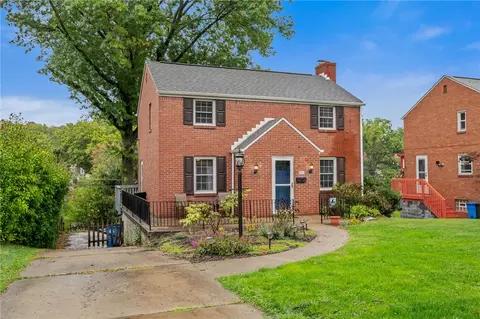 5388 Orchard Hill Dr, Pittsburgh, PA 15236