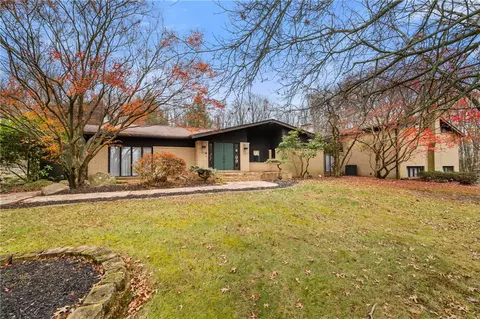 111 Morrow Rd, Beaver Falls, PA 15010