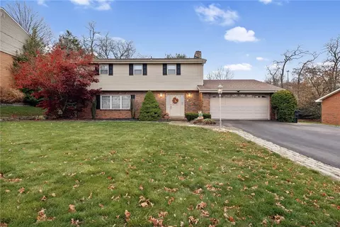 141 Charles Dr, Irwin, PA 15642