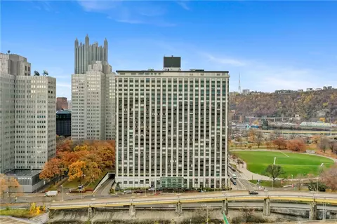 320 Fort Duquesne Blvd #4O, Pittsburgh, PA 15222