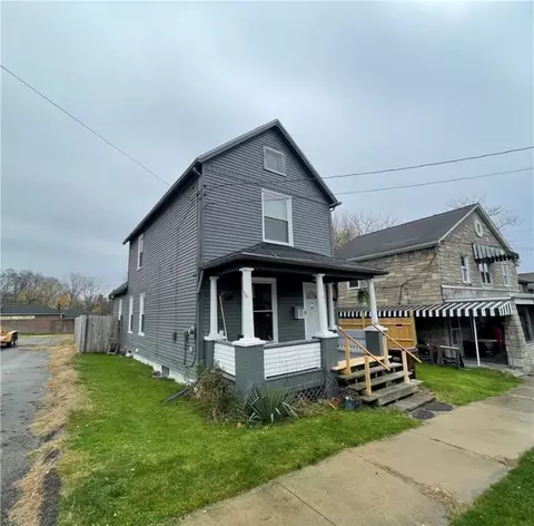 164 Orchard St, Sharon, PA 16146