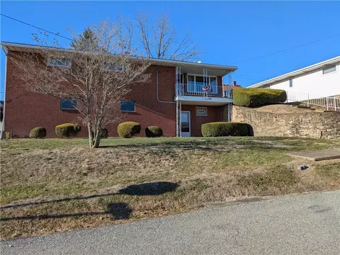 306 Eleanor Ave, Scottdale, PA 15683