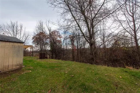 227 Willie Ln, Export, PA 15632 photo 3