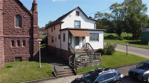 601 605 Fruit Ave, Farrell, PA 16121 photo 2