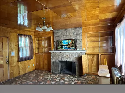 601 605 Fruit Ave, Farrell, PA 16121 photo 9