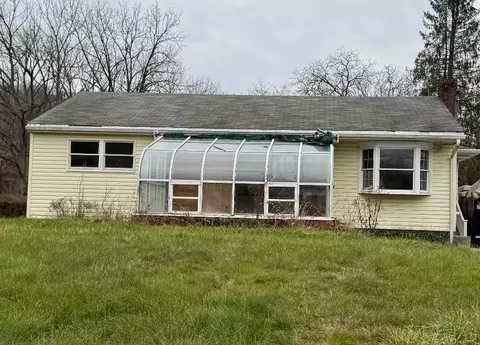 329 Vernon Dr, West Newton, PA 15089