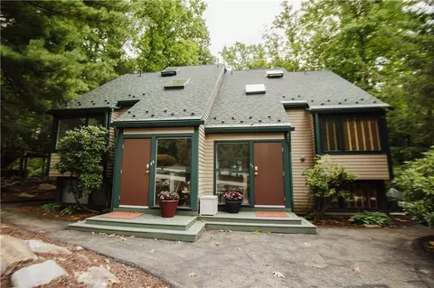 573 Laurel, Pond, PA 15437