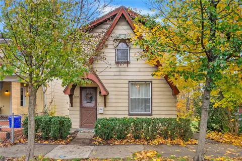2136 Harbor St, Pittsburgh, PA 15212