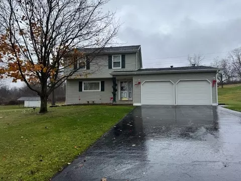 17 Leslie Dr, Edinburg, PA 16116