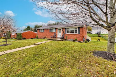 126 Joanne Dr, Latrobe, PA 15650