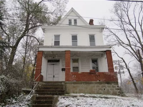 345 Sylvania Ave, Pittsburgh, PA 15210