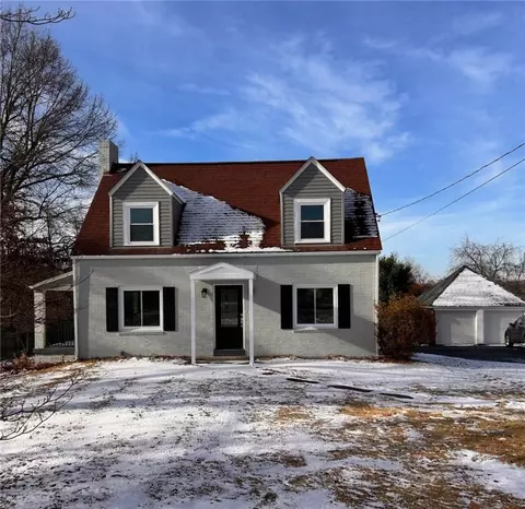 2055 Ridge Rd, Ambridge, PA 15003