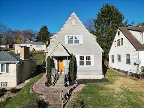 301 Fremont Rd, Charleroi, PA 15022