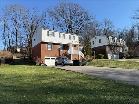 5178 S Carterton Dr, Gibsonia, PA 15044
