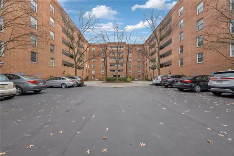 300 Fox Chapel Rd #206, Pittsburgh, PA 15238