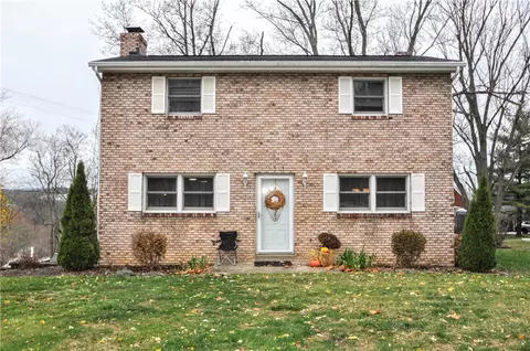 233 Mcconnell Rd, Canonsburg, PA 15317