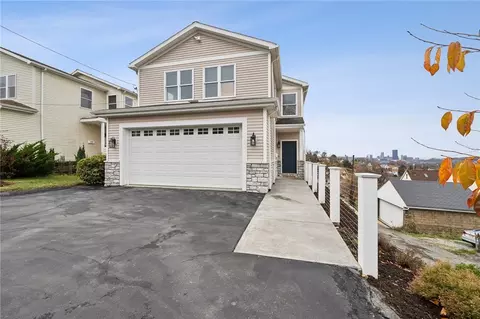 4214 Shields St, Pittsburgh, PA 15207