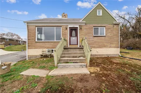 255 Stark Ave, Imperial, PA 15126