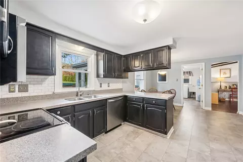 5912 Graybrooke Dr, Export, PA 15632 photo 10
