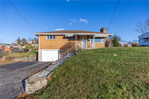 266 Kentucky Dr, New Kensington, PA 15068
