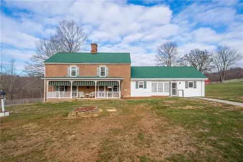 206 S Bridge Rd, Prosperity, PA 15329