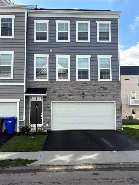 118 Affinity Dr, Harmony, PA 16037