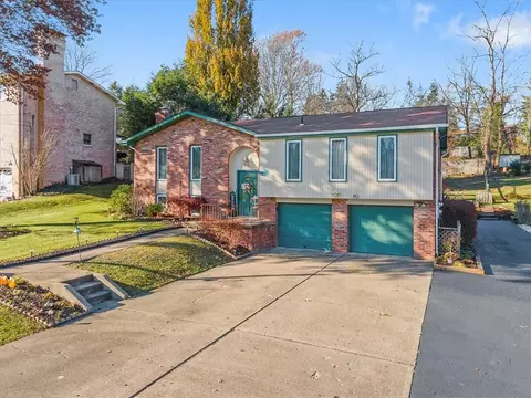 14 Schuler Ln, Coraopolis, PA 15108