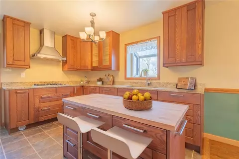 Kitchen - 101 Marshall Dr, Coraopolis, PA 15108 photo 3 of 4