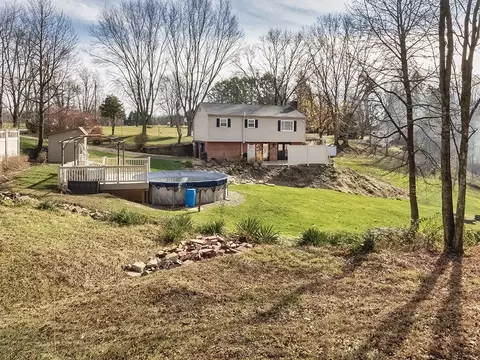 Exterior - 514 Reuschell Dr, Apollo, PA 15613 photo 13 of 14