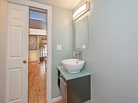 Bath - 514 Reuschell Dr, Apollo, PA 15613 photo 4 of 5