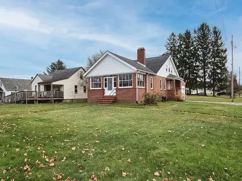 1100 Old State Rd, Apollo, PA 15613