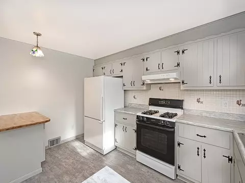 407 Walnut St, Vandergrift, PA 15690 photo 11