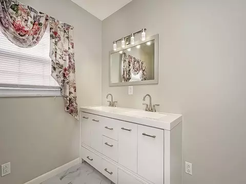 407 Walnut St, Vandergrift, PA 15690 photo 21